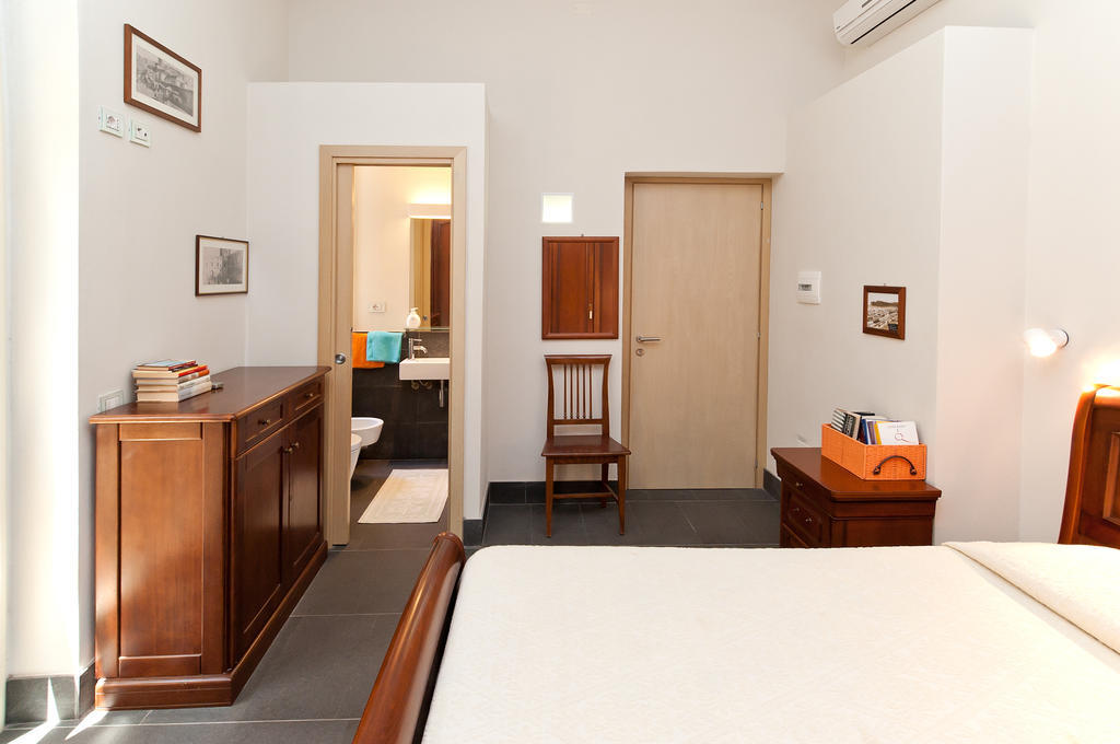La Sella Del Diavolo Casa de hóspedes Cagliari Quarto foto