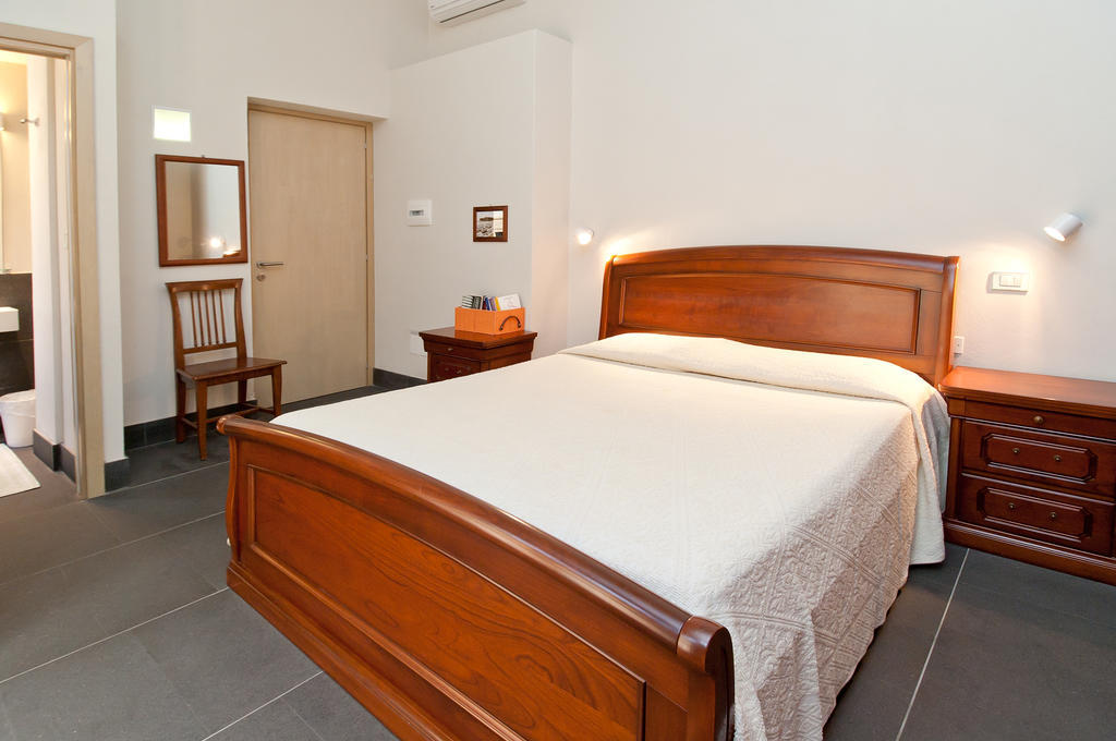 La Sella Del Diavolo Casa de hóspedes Cagliari Quarto foto